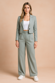 Women's Striped Two-Piece Suit for Modern Elegance and Comfortable Style 2